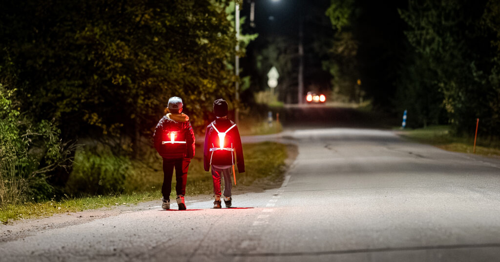 Ropo on mukana tukemassa ekaluokkalaisten turvallisia koulumatkoja